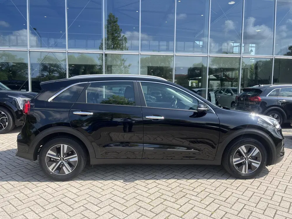 Kia Niro 1.6 GDi Hybrid DynamicLine uit 2021, foto 2