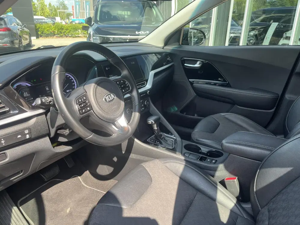 Kia Niro 1.6 GDi Hybrid DynamicLine uit 2021, foto 8