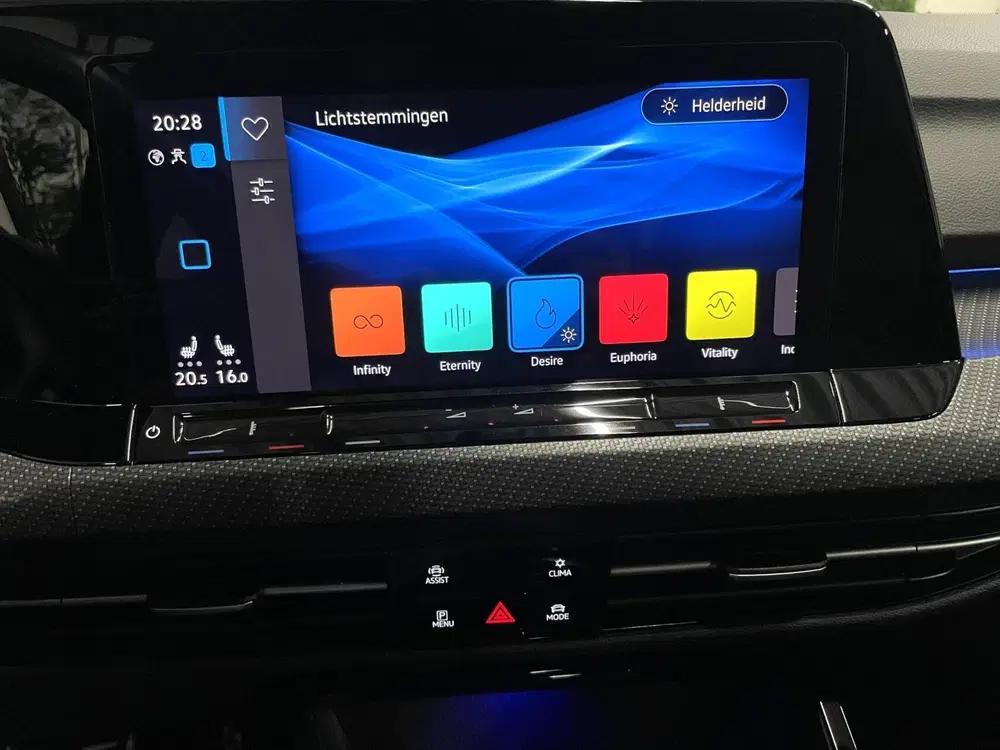 Volkswagen Golf 1.5 TSI R-Line Black Style uit 2024, foto 14