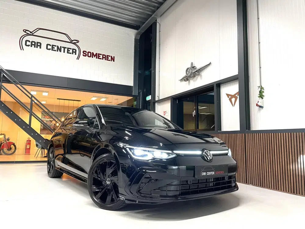 Volkswagen Golf 1.5 TSI R-Line Black Style uit 2024, foto 4