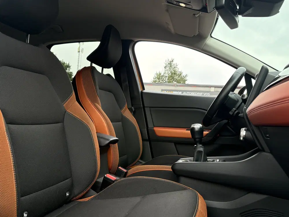 Renault Captur 1.0 TCe 100 uit 2020, foto 10