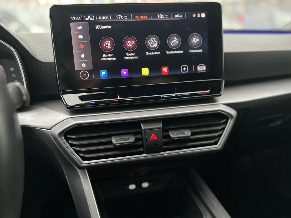 SEAT Leon 1.5 eTSI FR Business Intense uit 2022, foto 15