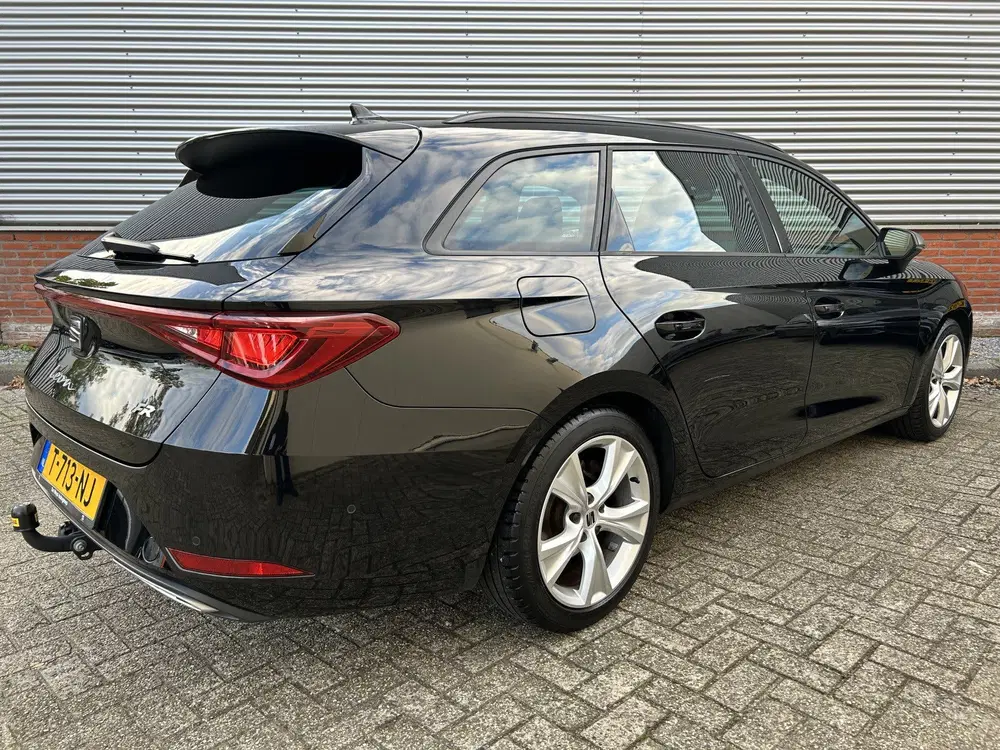 SEAT Leon 1.5 eTSI FR Business Intense uit 2022, foto 4