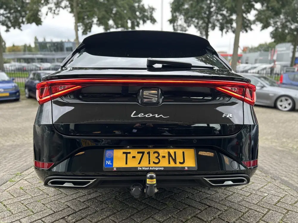 SEAT Leon 1.5 eTSI FR Business Intense uit 2022, foto 5