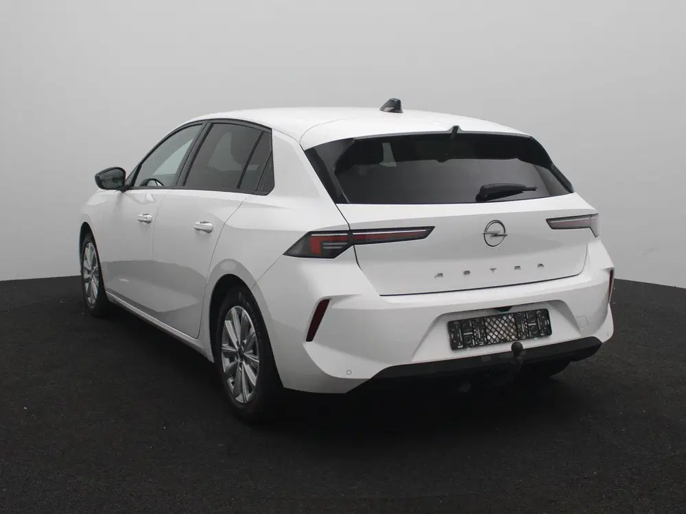 Opel Astra 1.2 Turbo Edition uit 2023, foto 2