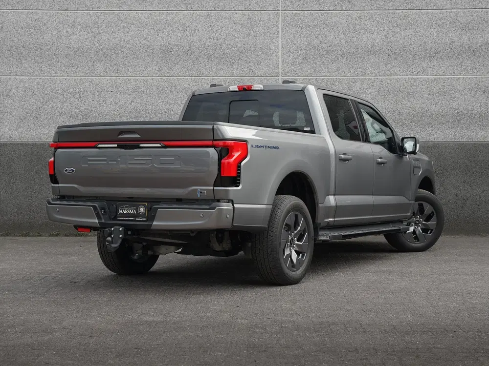 Ford F 150 USA F-150 Lightning Lariat Standard Range uit 2023, foto 2