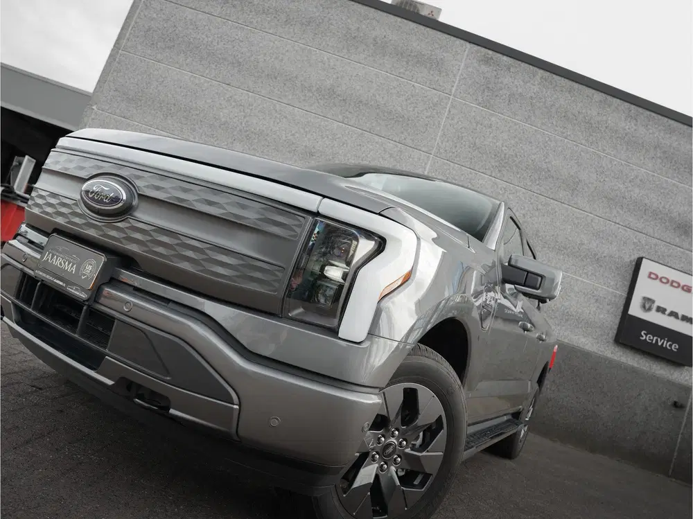 Ford F 150 USA F-150 Lightning Lariat Standard Range uit 2023, foto 9