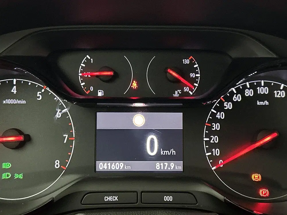 Opel Crossland 1.2 Turbo GS Line uit 2022, foto 12