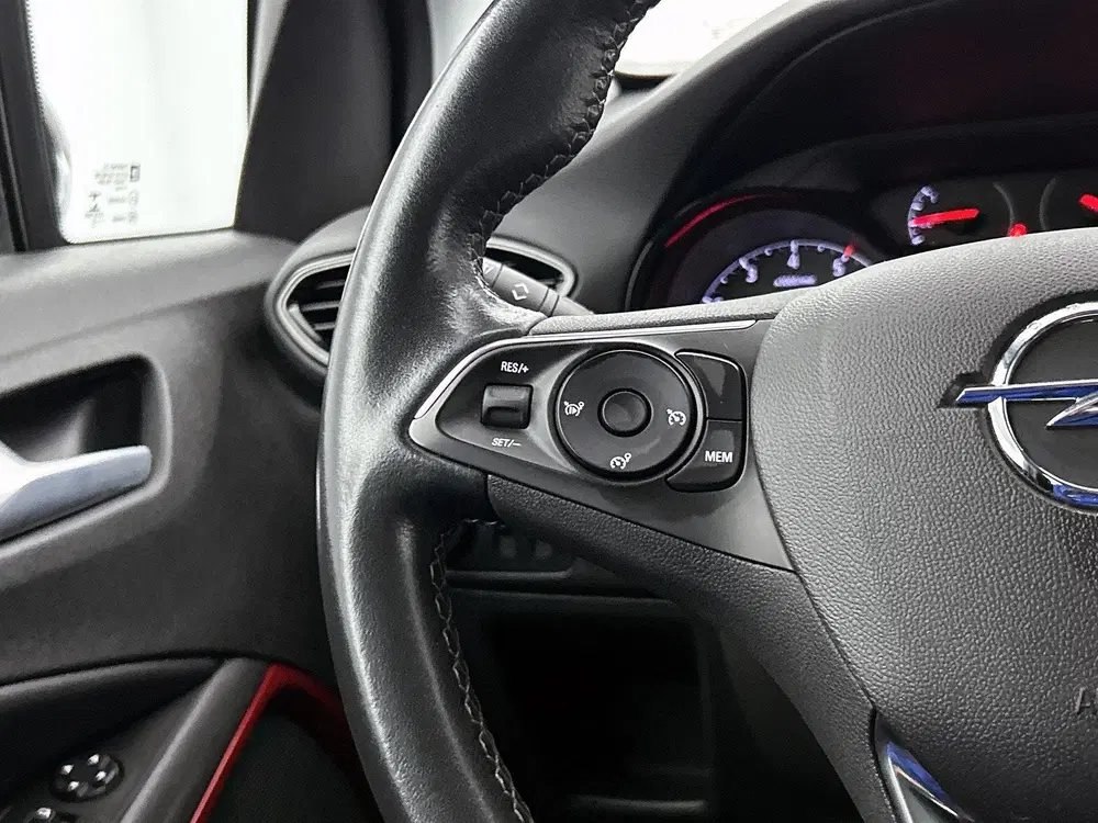 Opel Crossland 1.2 Turbo GS Line uit 2022, foto 6
