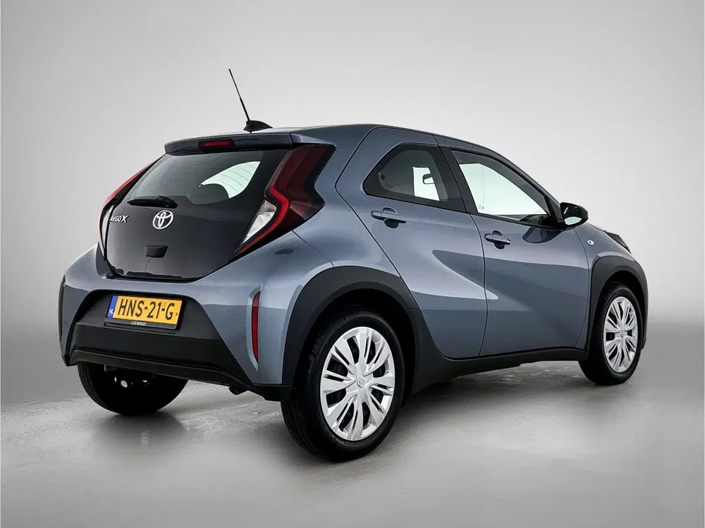 Toyota Aygo X 1.0 VVT-i MT Play uit 2025, foto 2