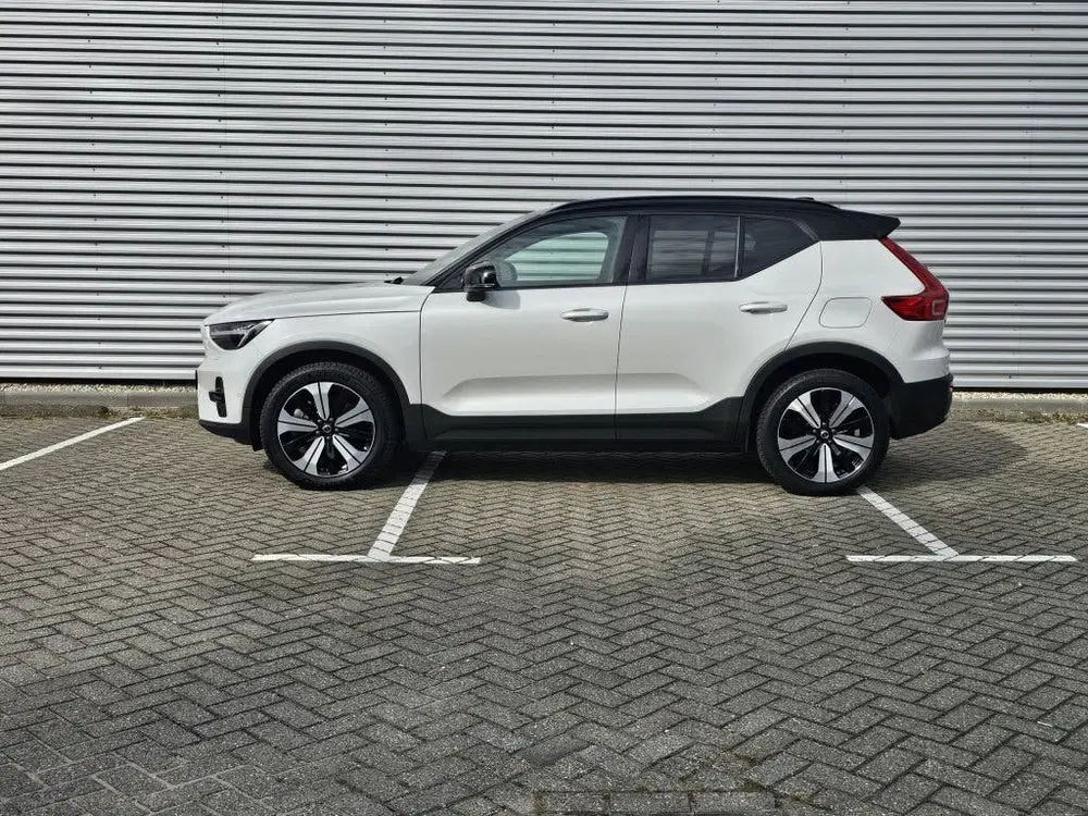 Volvo XC40 Recharge Pro uit 2023, foto 4
