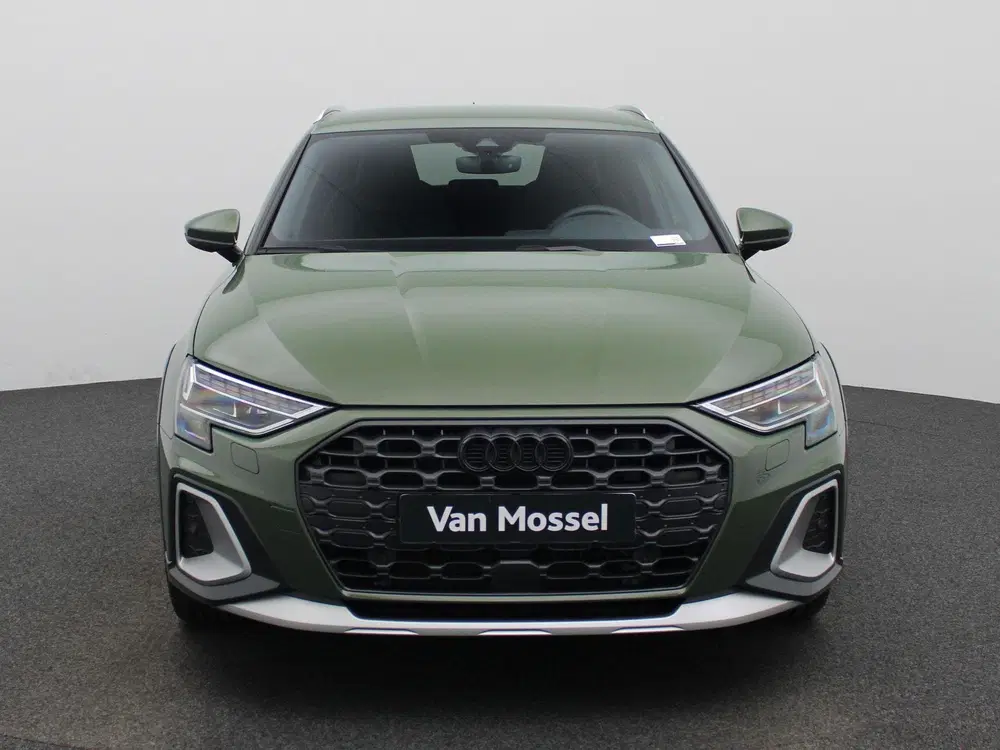 Audi A3 40 TFSI e Advanced edition l Adaptive crui uit 2025, foto 2