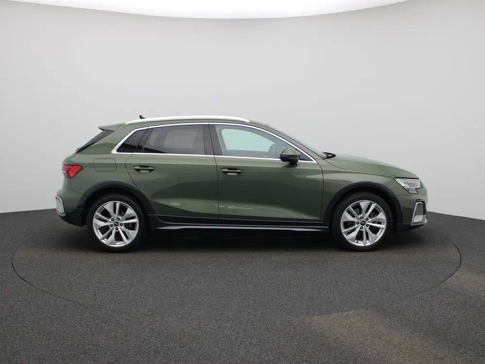 Audi A3 40 TFSI e Advanced edition l Adaptive crui uit 2025, foto 6