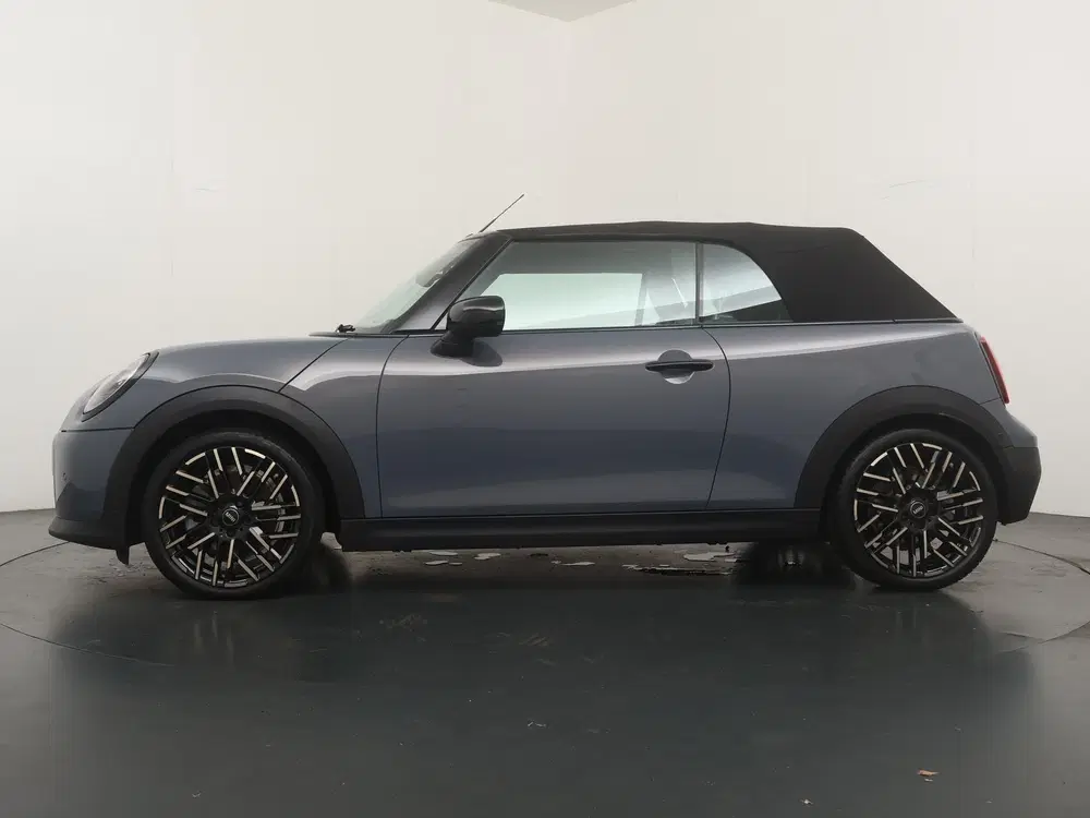 Mini Cabrio Cooper C Favoured Pakket M uit 2026, foto 12
