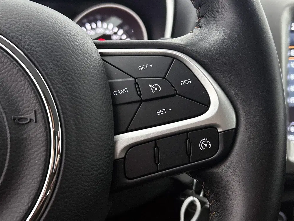 Jeep Compass 1.4 MultiAir Longitude uit 2019, foto 6