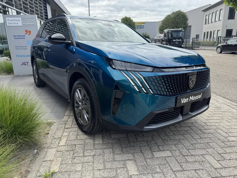 Peugeot 5008 1.2 Hybrid 145 Allure 7p uit 2026, foto 5