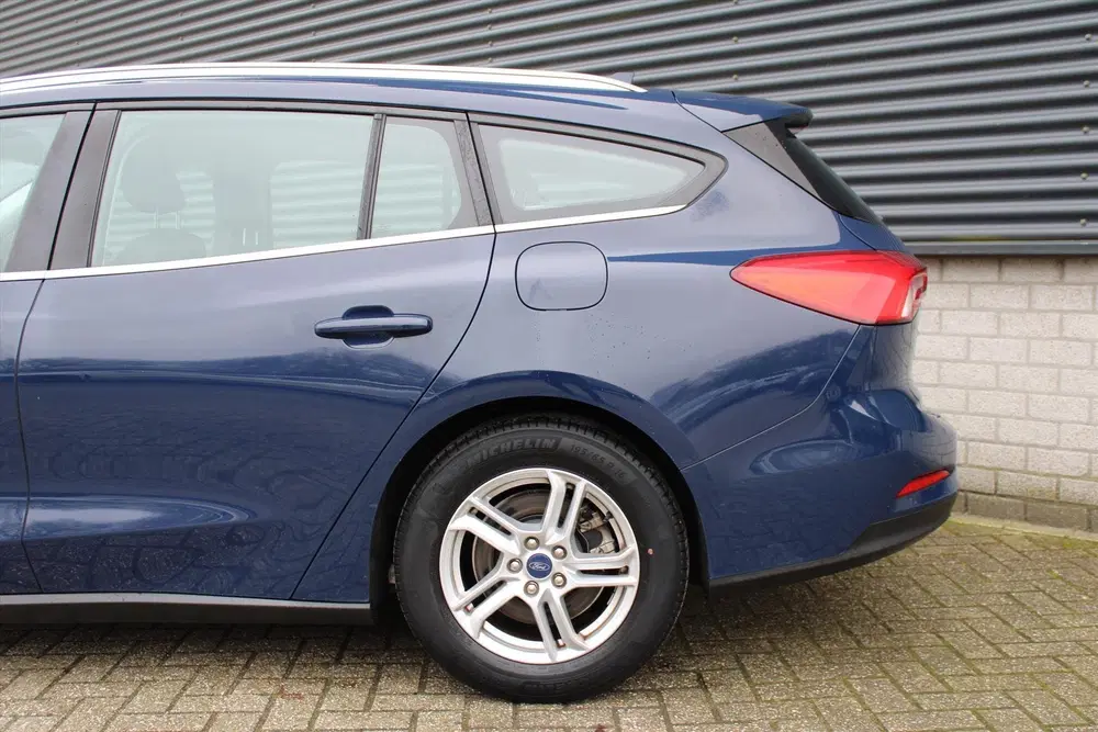 Ford Focus Wagon 1.0 EcoBoost 100pk Trend Edition Bus uit 2019, foto 10