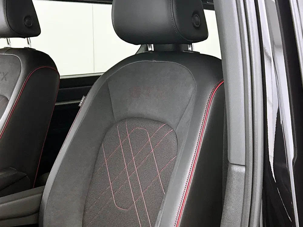 Volkswagen ID. Buzz ID. Buzz GTX 4MOTION 86 kWh LWB 6p. Trekha uit 2025, foto 2