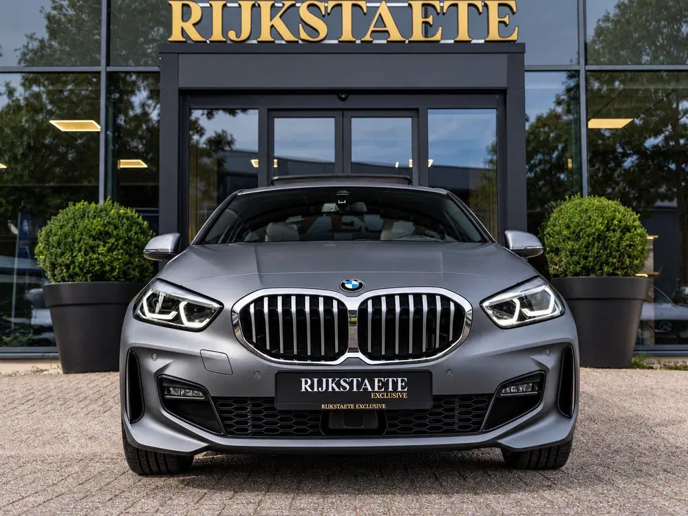 BMW 1-serie 118i EDE M-Sport uit 2024, foto 3