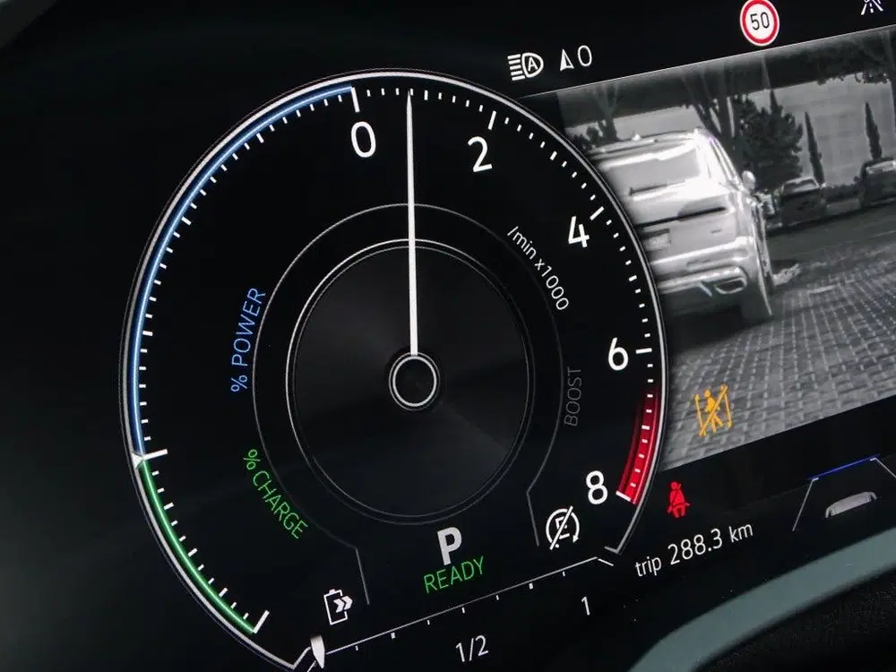 Volkswagen Touareg 3.0 e-Hybrid 462PK 4-Motion R uit 2020, foto 12