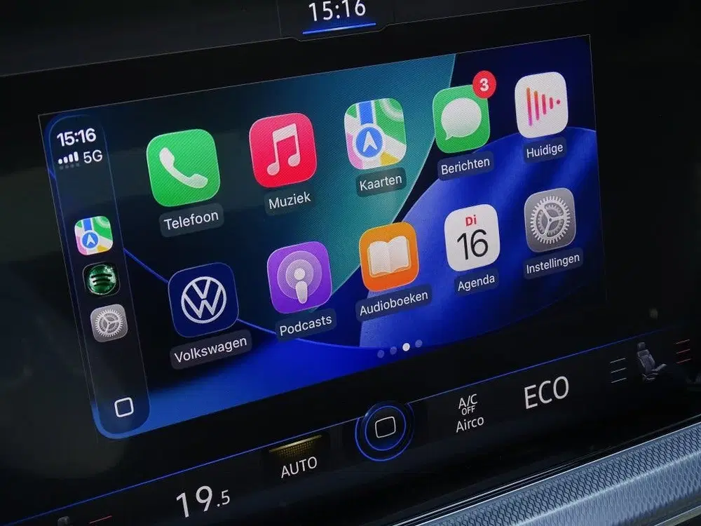 Volkswagen Touareg 3.0 e-Hybrid 462PK 4-Motion R uit 2020, foto 15