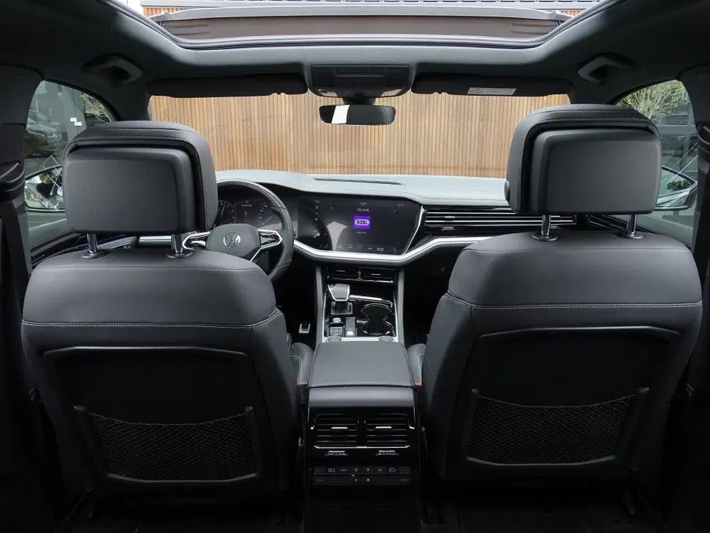 Volkswagen Touareg 3.0 e-Hybrid 462PK 4-Motion R uit 2020, foto 9