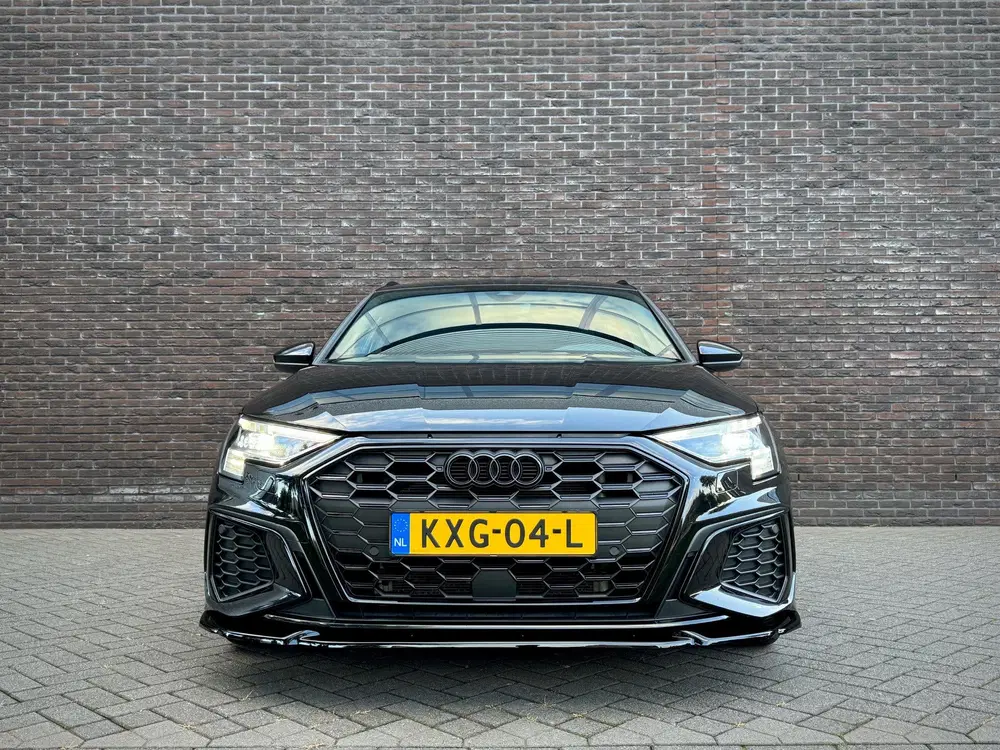 Audi A3 S-LINE MATRIX LED uit 2022, foto 14