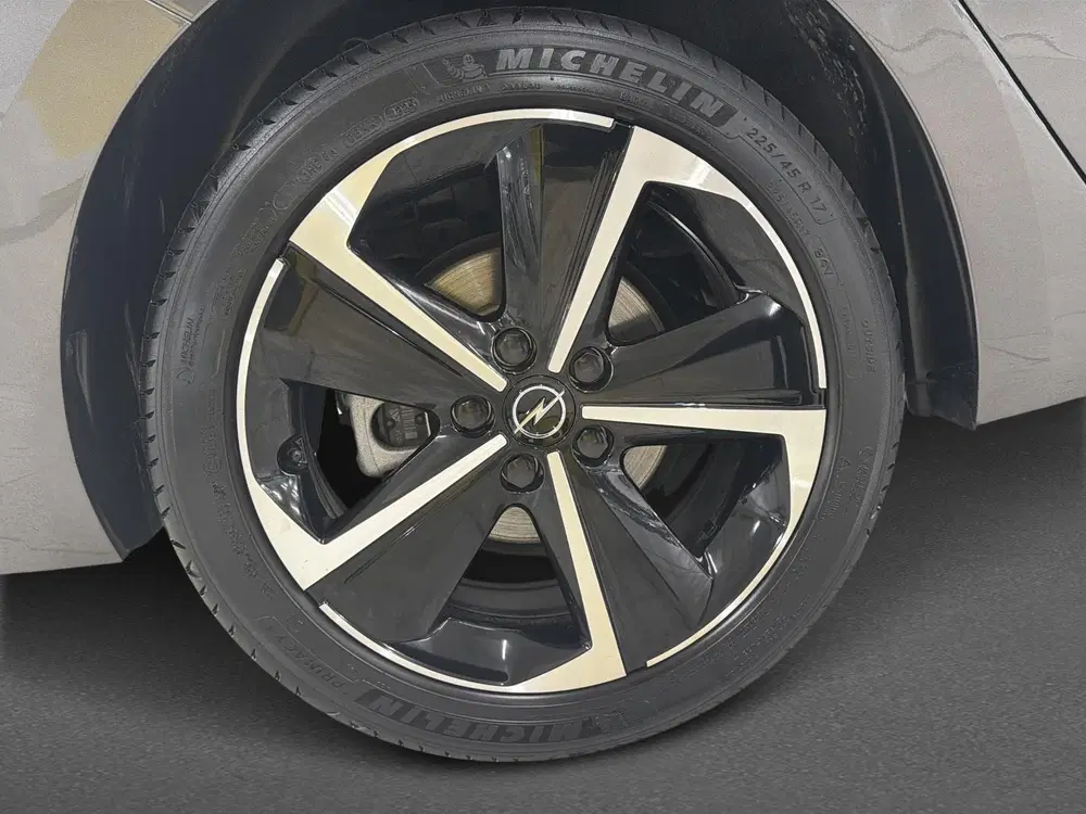 Opel Astra 1.2 Turbo Hybrid GS uit 2025, foto 11