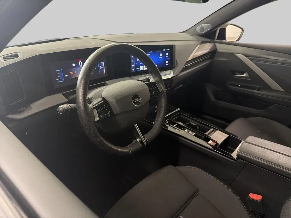 Opel Astra 1.2 Turbo Hybrid GS uit 2025, foto 4