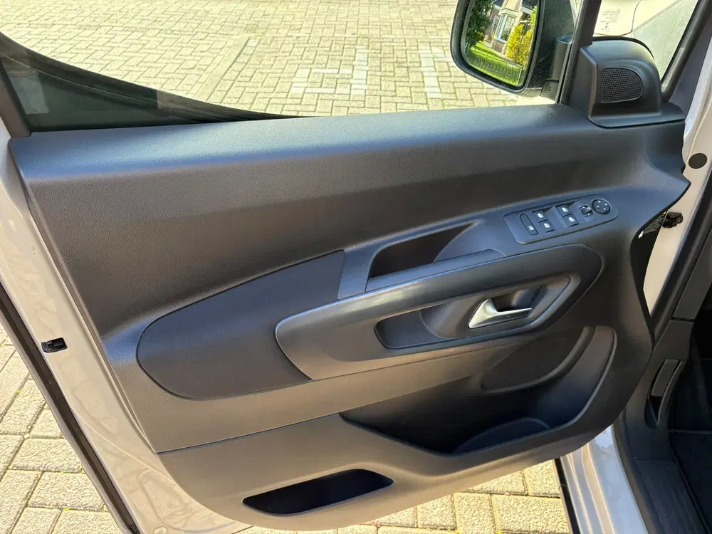Peugeot Rifter 1.2 Puretech Long Allure 7p AUTOMAAT-GAR uit 2021, foto 12