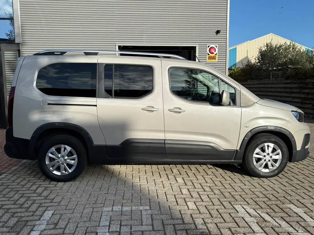 Peugeot Rifter 1.2 Puretech Long Allure 7p AUTOMAAT-GAR uit 2021, foto 5