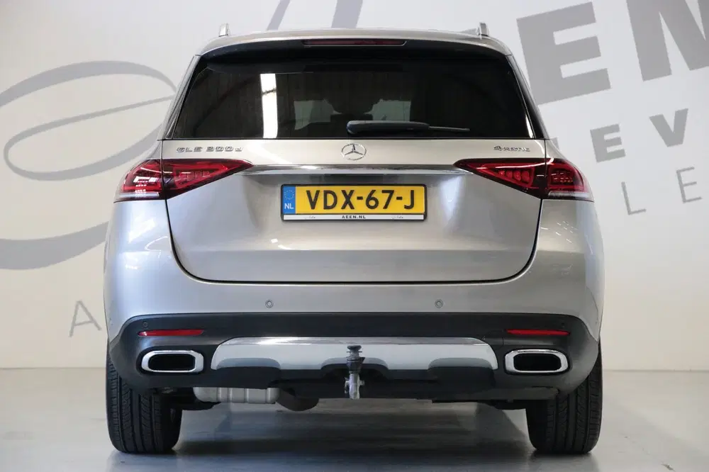 Mercedes-Benz GLE 4MATIC Achteruitrij camera uit 2020, foto 12