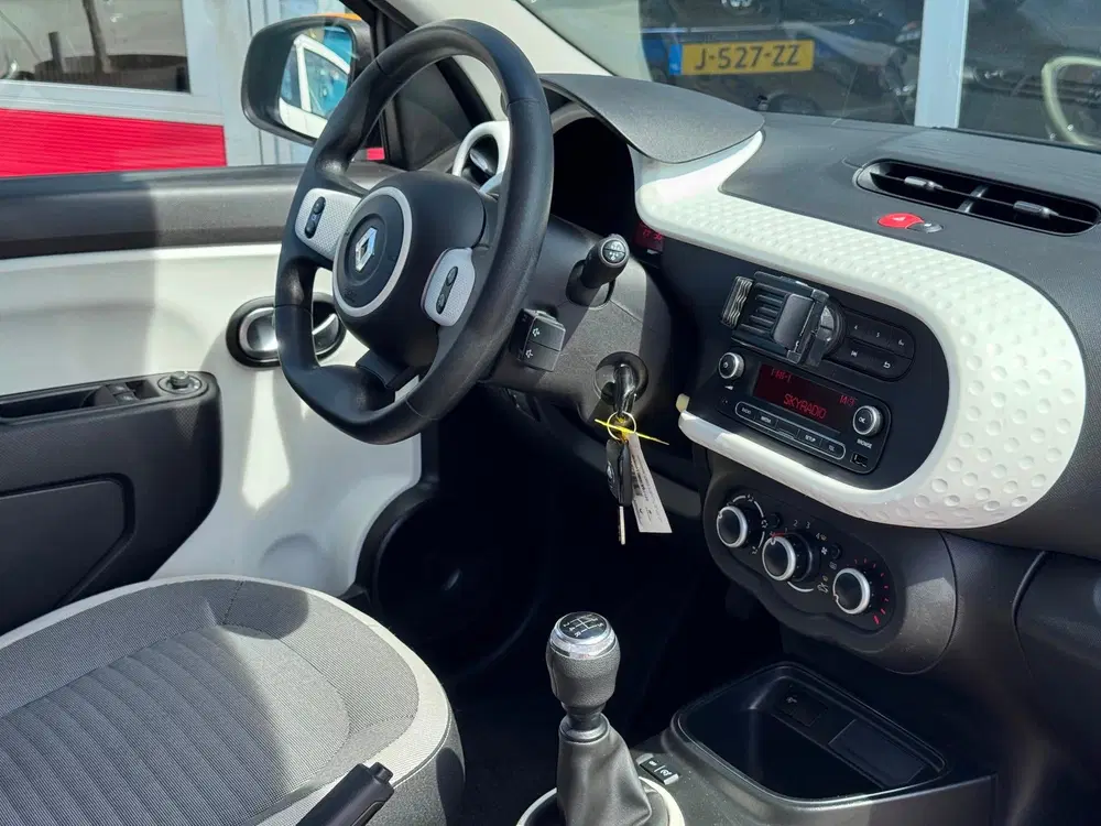 Renault Twingo 1.0 SCe Collection uit 2021, foto 12