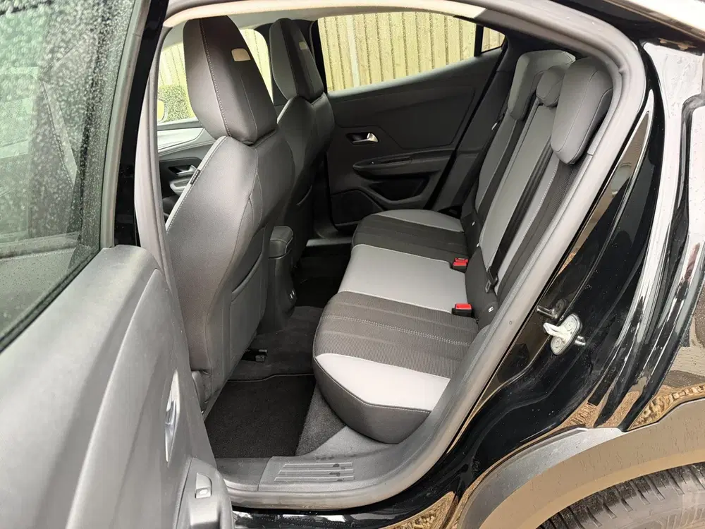 Opel Mokka 1.2 Turbo Elegance 136PK Navigatie & Winte uit 2023, foto 13