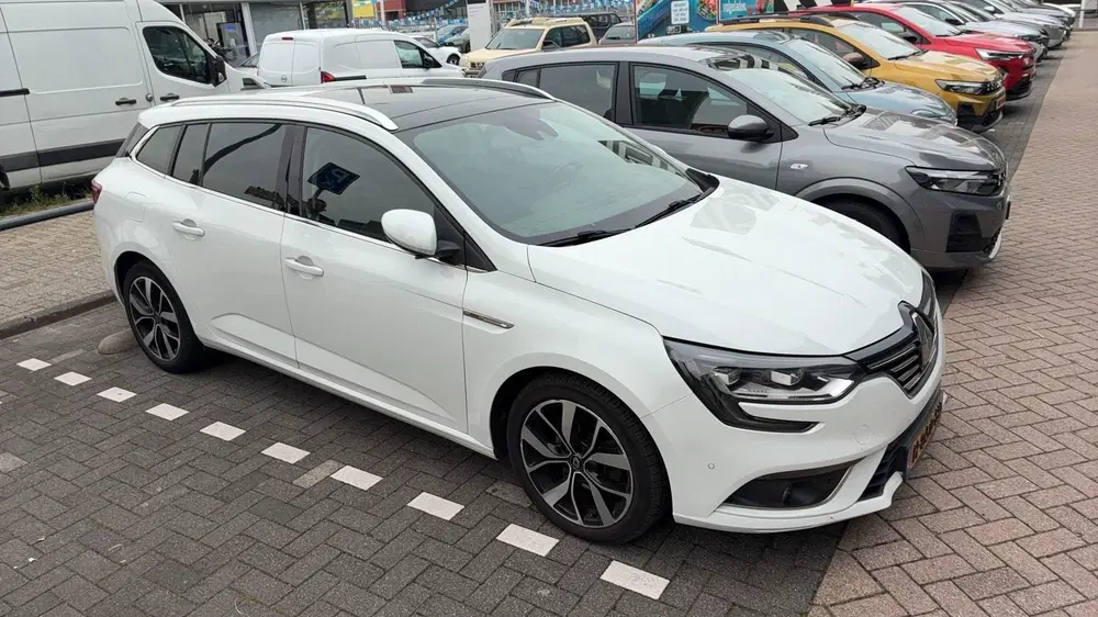 Renault Megane Mégane Estate 1.3 TCe Bose VERWACHT uit 2020, foto 2
