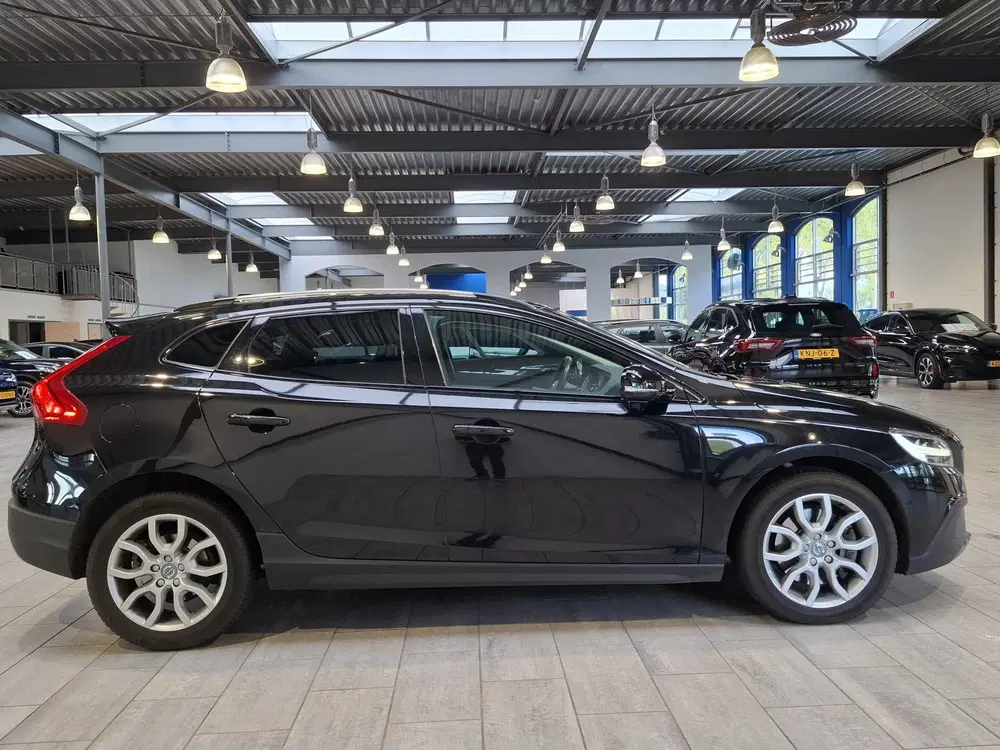 Volvo V40 Cross Country 1.5 T3 153 pk Polar+ Luxury uit 2019, foto 6