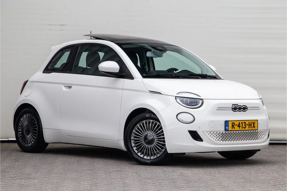 Fiat 500 Icon 42 kWh Panorama uit 2021, foto 10