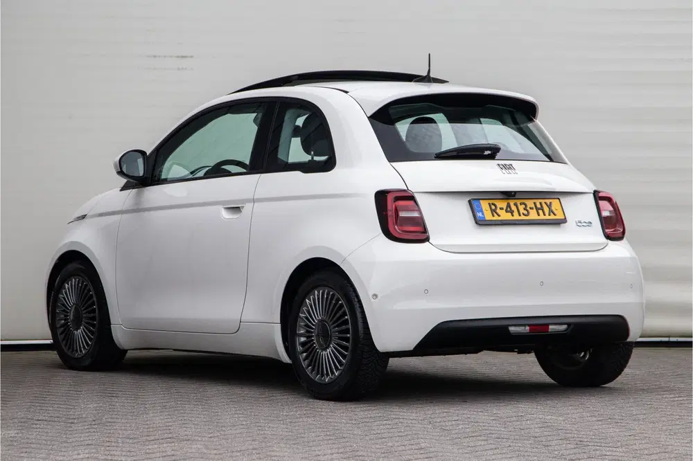 Fiat 500 Icon 42 kWh Panorama uit 2021, foto 13