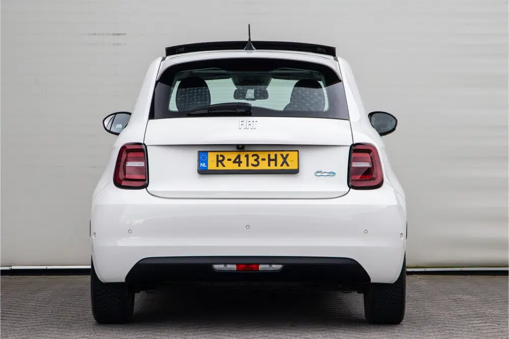 Fiat 500 Icon 42 kWh Panorama uit 2021, foto 5