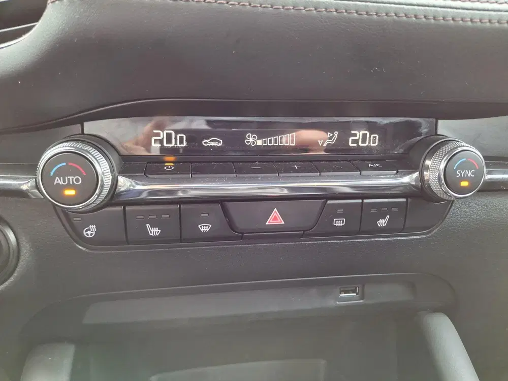 Mazda 3 2.0 e-SkyActiv-X M Hybrid 180 Comfort met uit 2020, foto 8