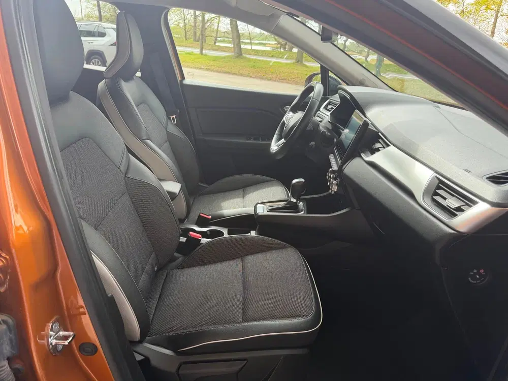 Renault Captur 1.6 E-Tech Plug-in Hybrid 160 Intens uit 2022, foto 11
