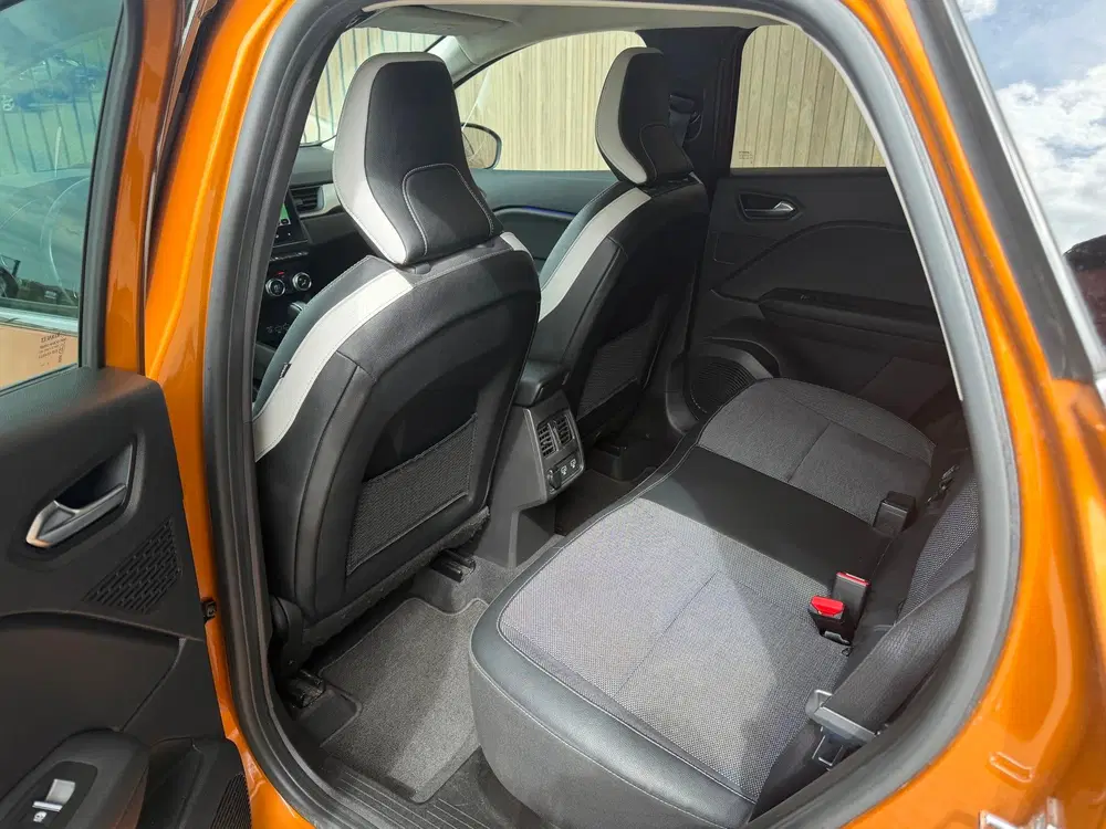 Renault Captur 1.6 E-Tech Plug-in Hybrid 160 Intens uit 2022, foto 15