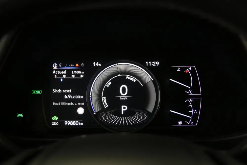 Lexus UX 250h AWD Executive Line uit 2020, foto 7