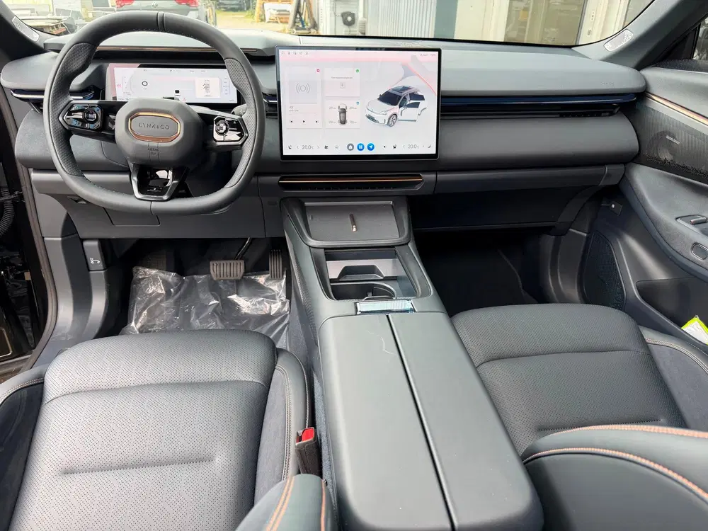 Lynk & Co 08 1.5 More PHEV 345 PK PANO 360 CAMERA uit 2026, foto 14