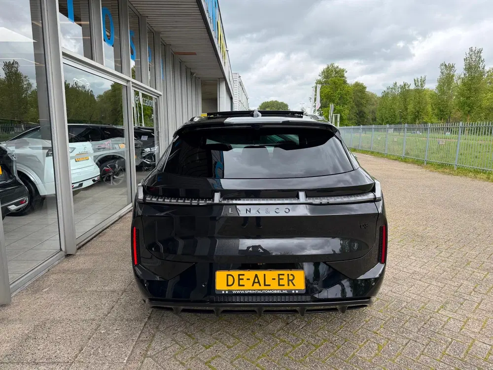 Lynk & Co 08 1.5 More PHEV 345 PK PANO 360 CAMERA uit 2026, foto 5