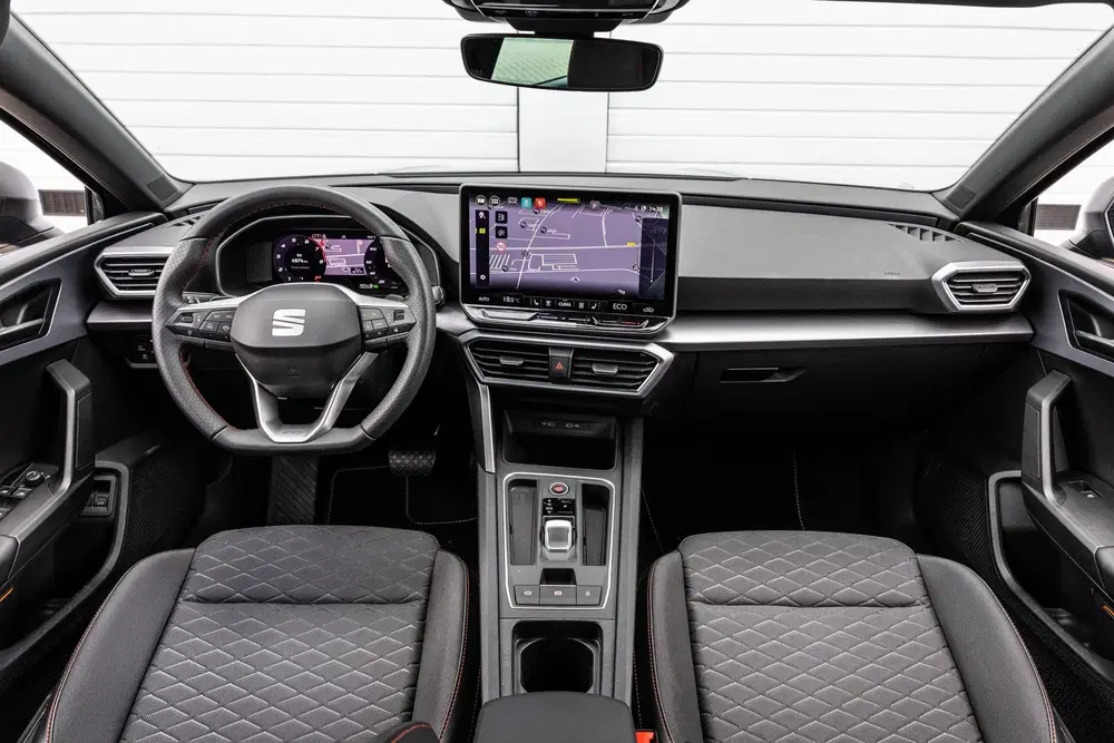 SEAT Leon 1.5 TSI e-Hybrid 204pk FR Business uit 2026, foto 5