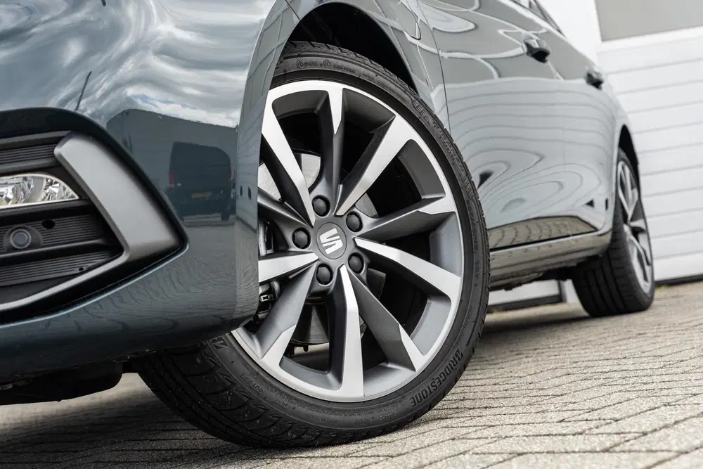 SEAT Leon 1.5 TSI e-Hybrid 204pk FR Business uit 2026, foto 6