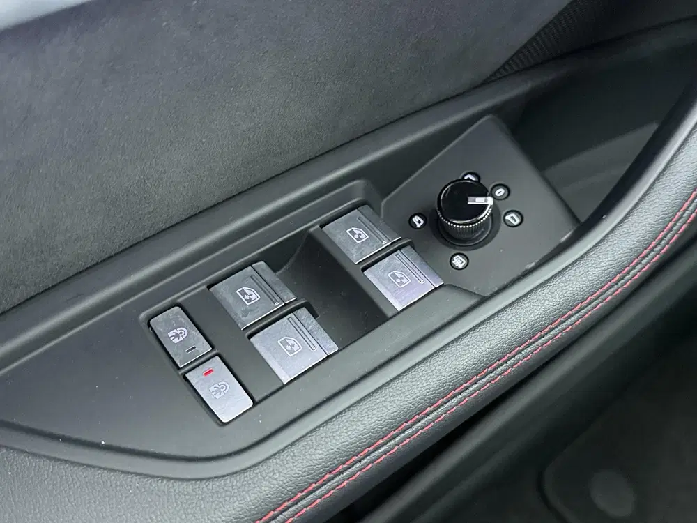 Audi Q8 e-tron 55 quattro S Edition Competition 115 kWh uit 2023, foto 14