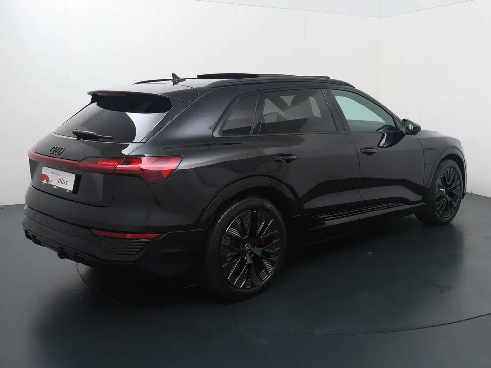 Audi Q8 e-tron 55 quattro S Edition Competition 115 kWh uit 2023, foto 5