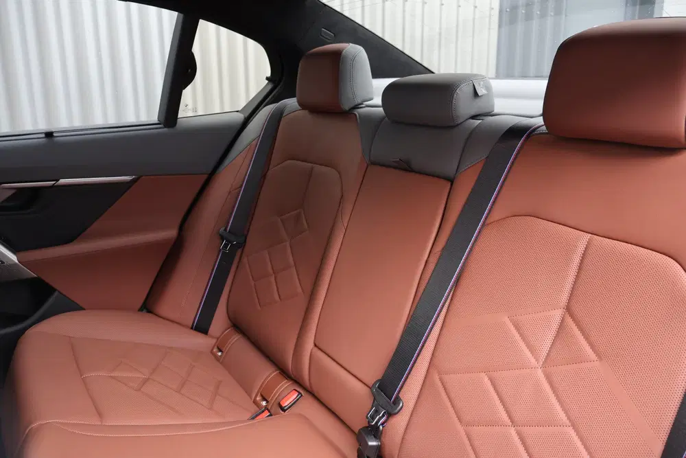 BMW i5 eDrive40 M Sport uit 2026, foto 14